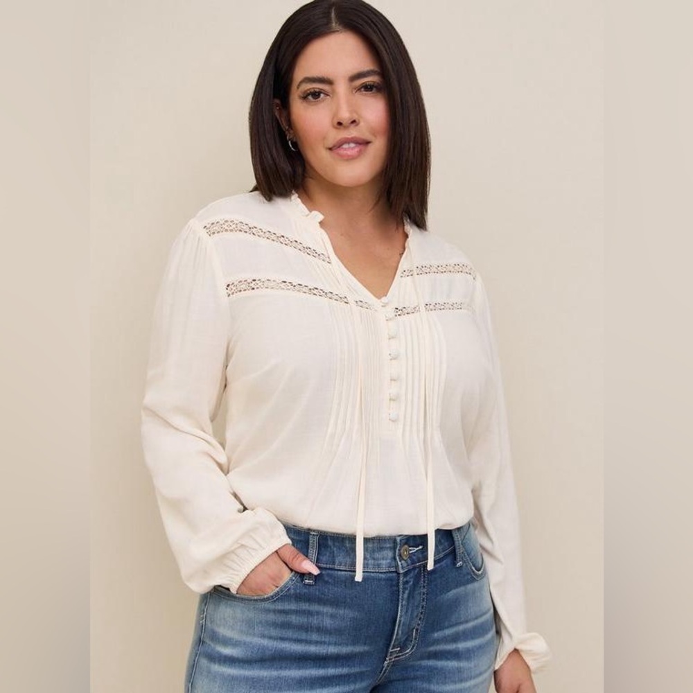 Torrid Cream Rayon Slub Peasant Long Sleeve Top 1XL 14-16